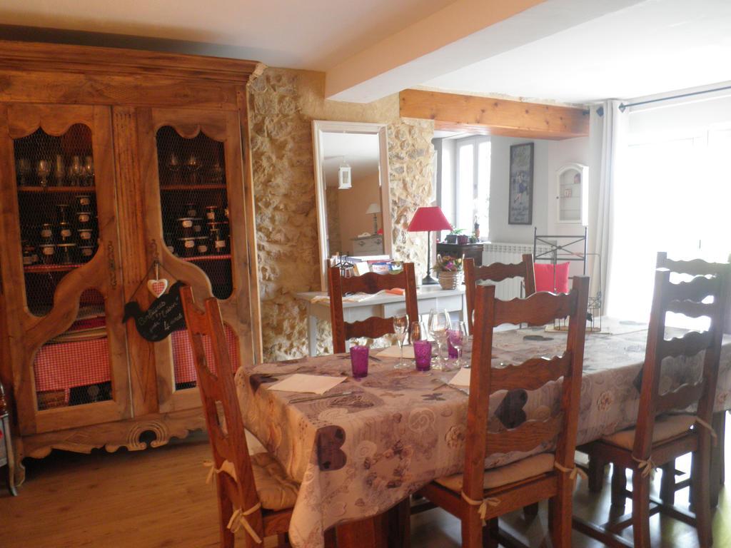Domaine De La Vigne Bed & Breakfast Cadalen Exterior photo